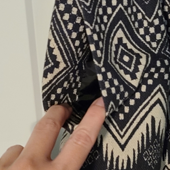 J. Crew Tribal Print Gray and Cream Colored Patterned Dress, size 0 - Picture 14 of 16